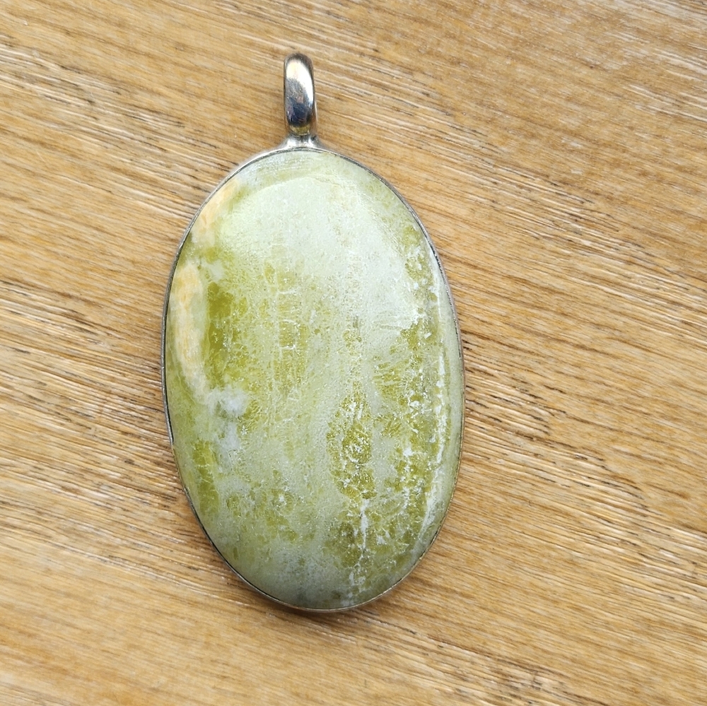 Connemara Marble Pendant, Green with Natural Veining